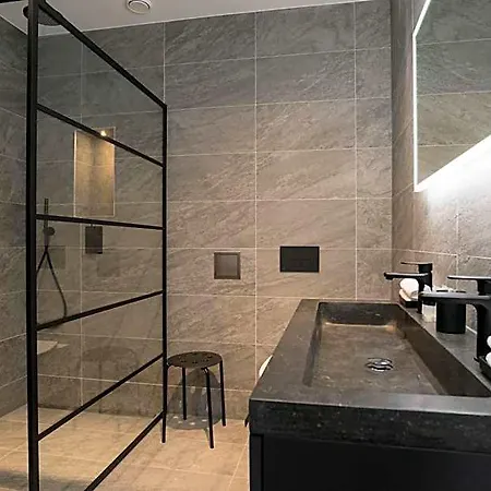 Midtown Duo Deluxe *